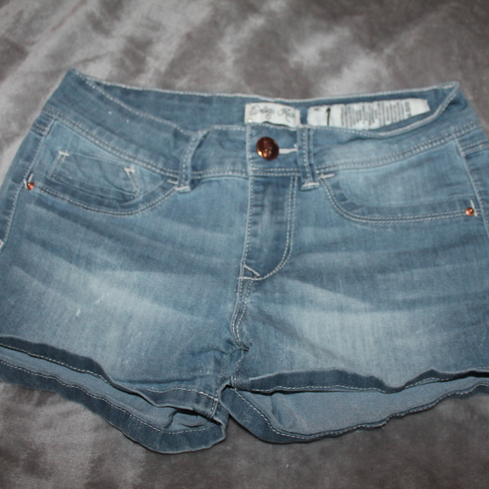 Super-Stretchy Jean Shorts